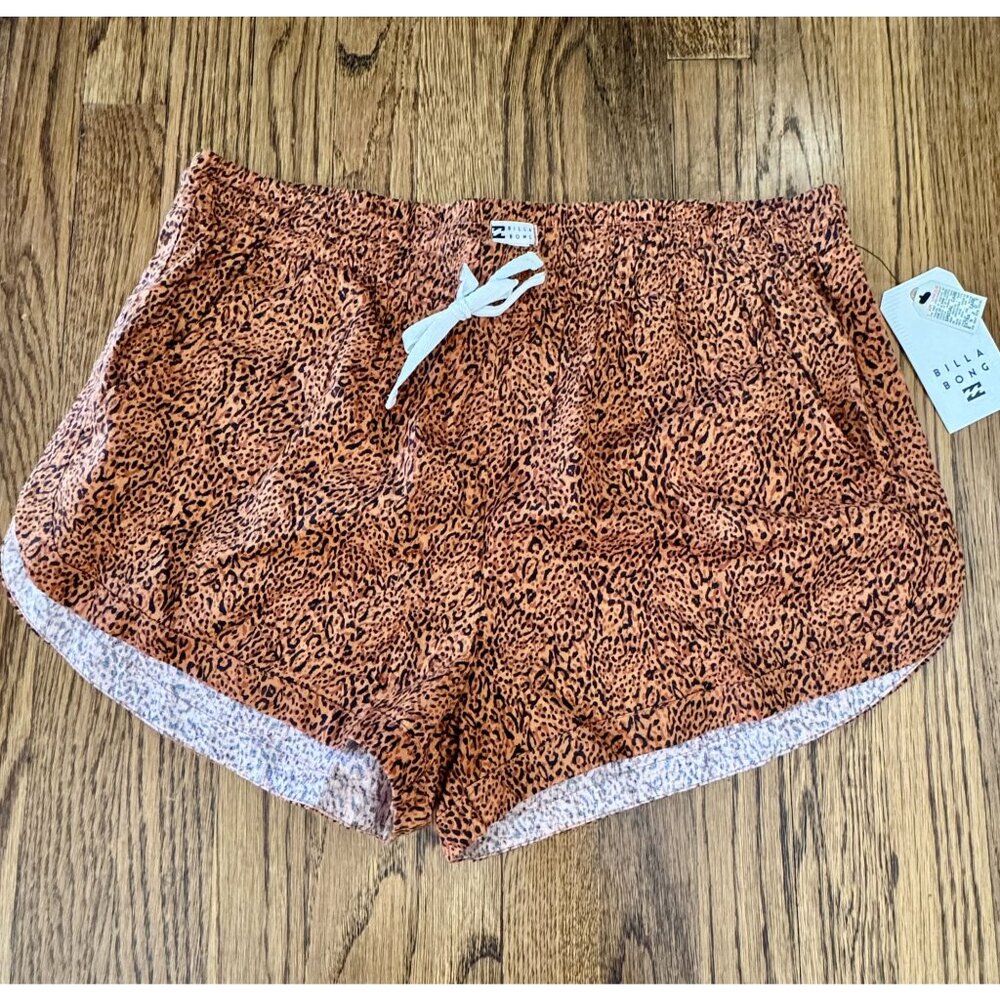 BNWT Billabong Womens Large Road Trippin Print Leopard Shorts With Elastic Waist